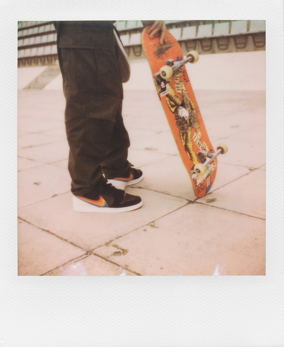 Polaroid Dunk со скейтом